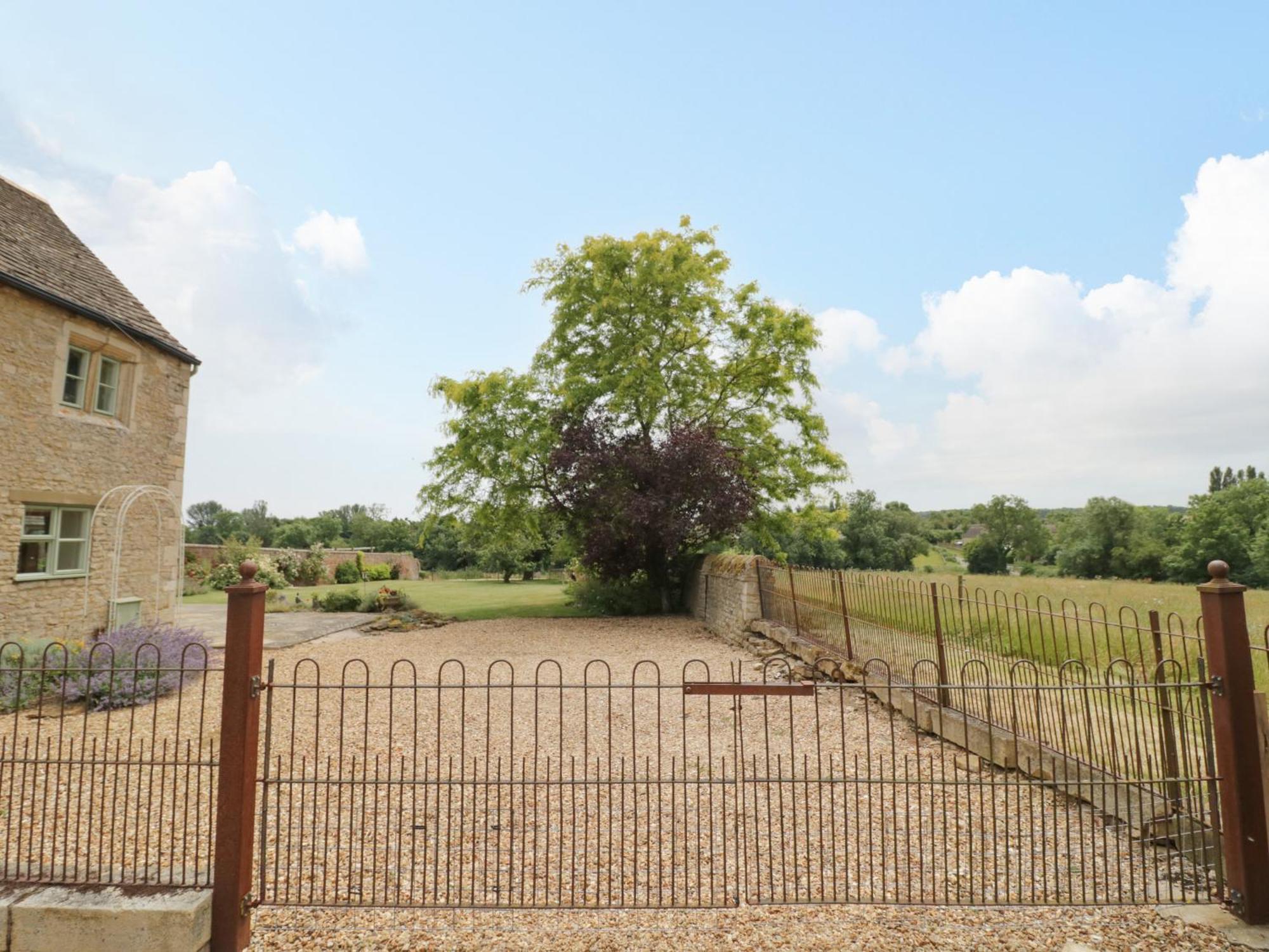 Glapthorn Manor Villa Peterborough Esterno foto